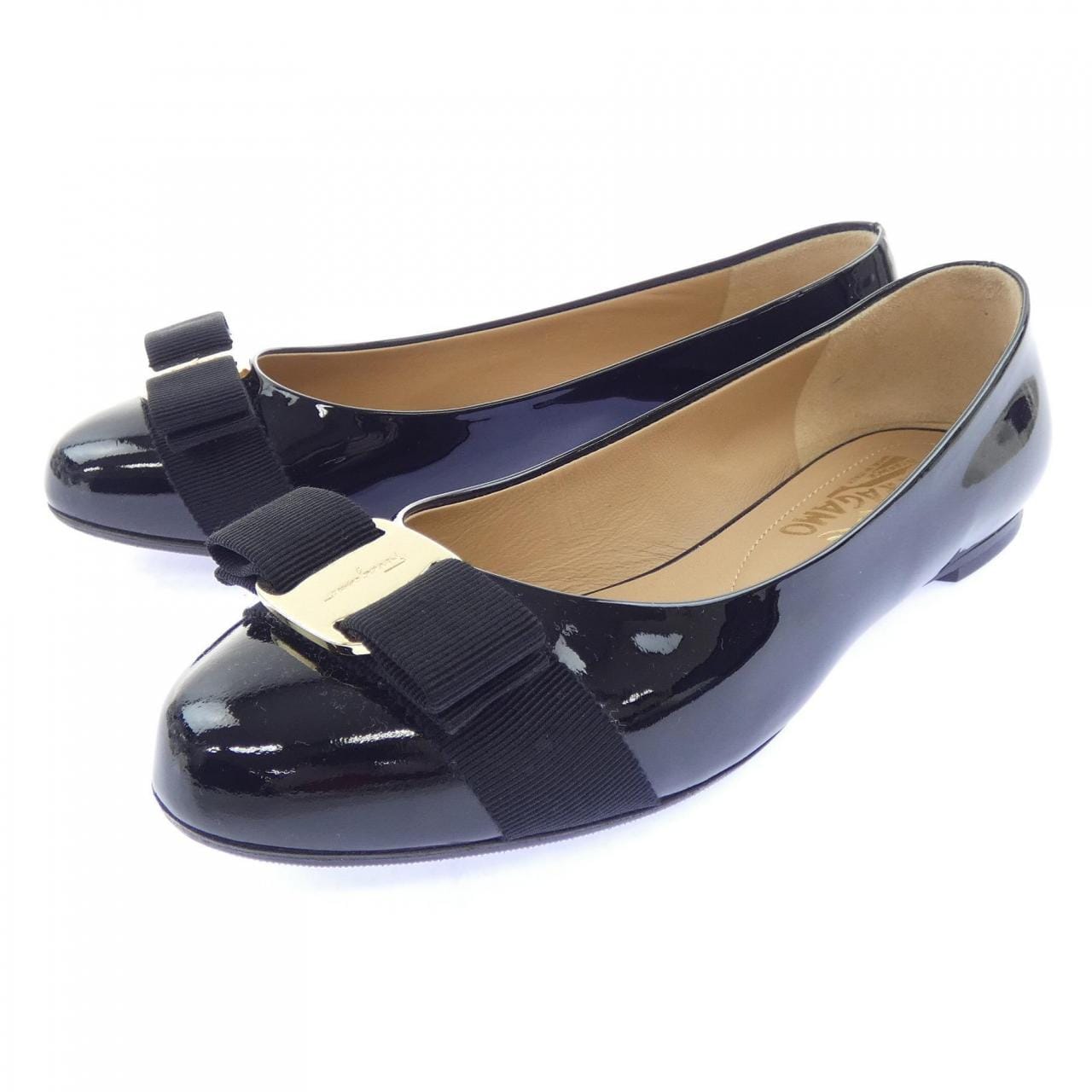 サルヴァトーレフェラガモ SALVATORE FERRAGAMO フラットシューズ