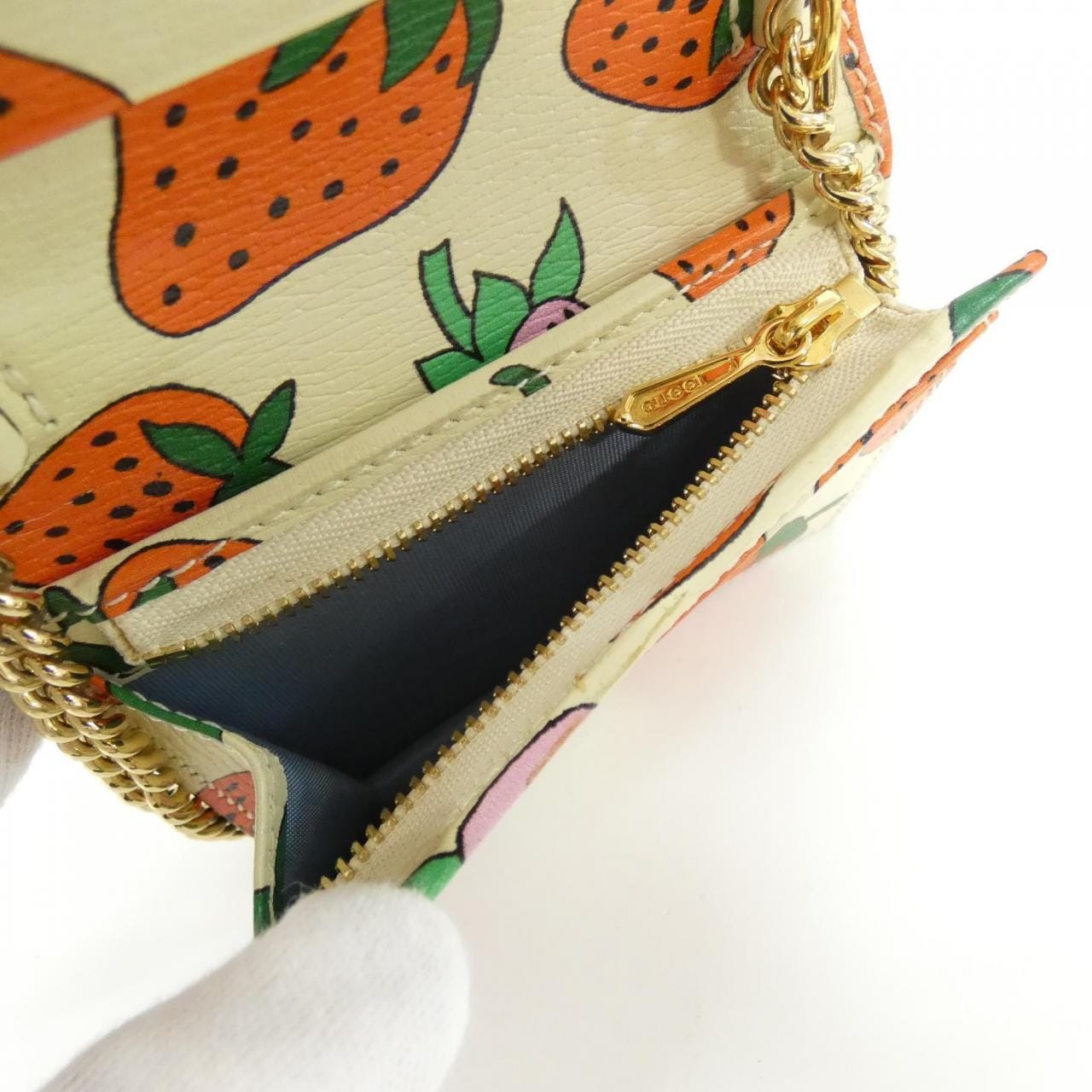 グッチ GUCCI ZUMI 570660 08PAX 財布