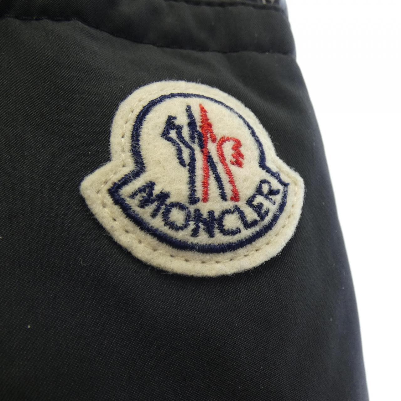 モンクレール MONCLER ダウンジャケット
