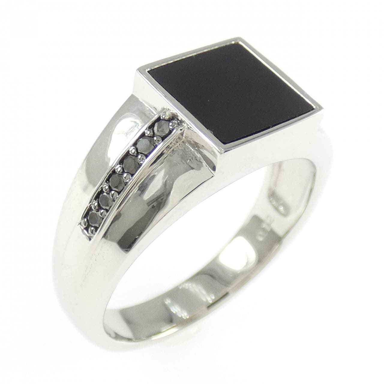[BRAND NEW] PT900 Onyx Ring
