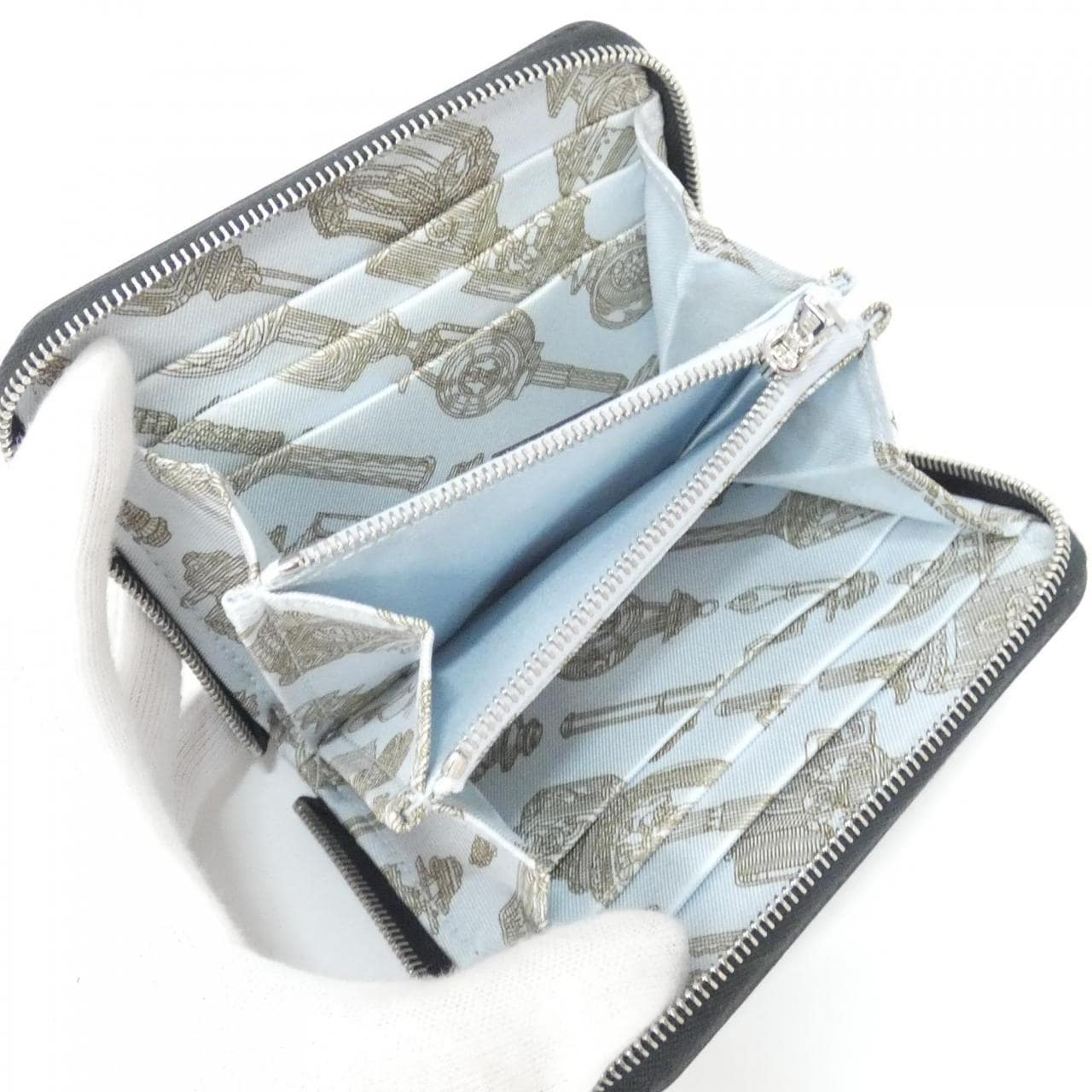 エルメス MERVILLEUSES LANTERNES シルク イン コンパクト 086387CK 財布