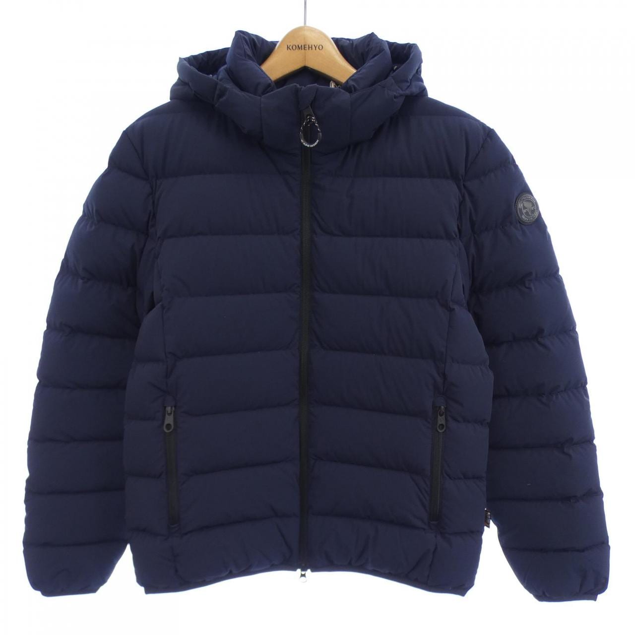 斗篷CAPE HORN羽绒服