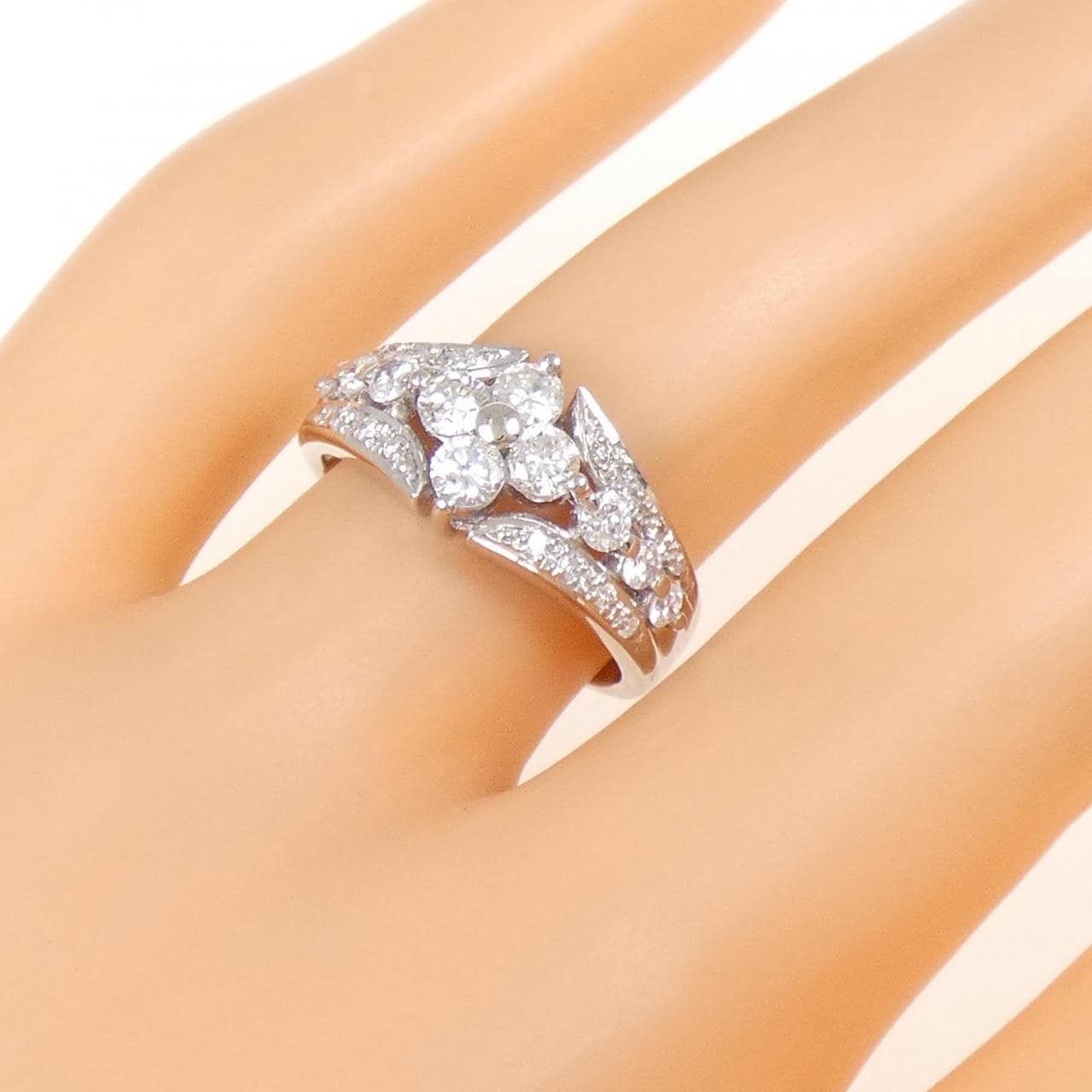 PT900 ダイヤモンド リング 0.73CT