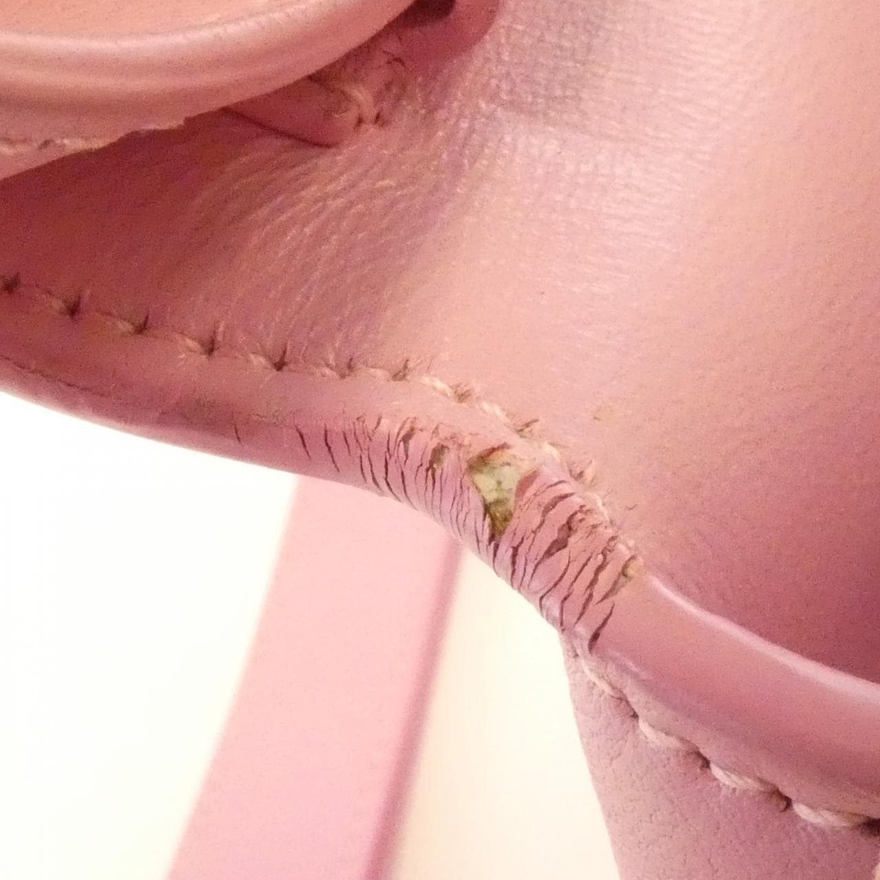 バレンシアガ ダウンタウン XS 671355 29S1Y ショルダーバッグ