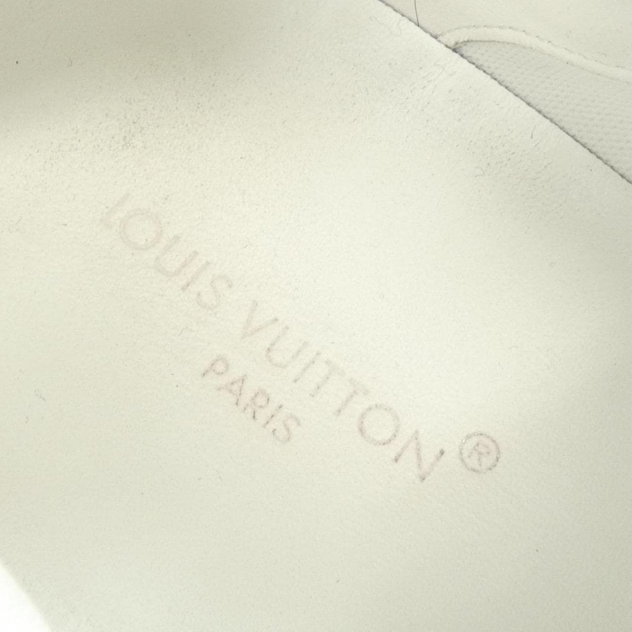 ルイヴィトン LOUIS VUITTON スニーカー