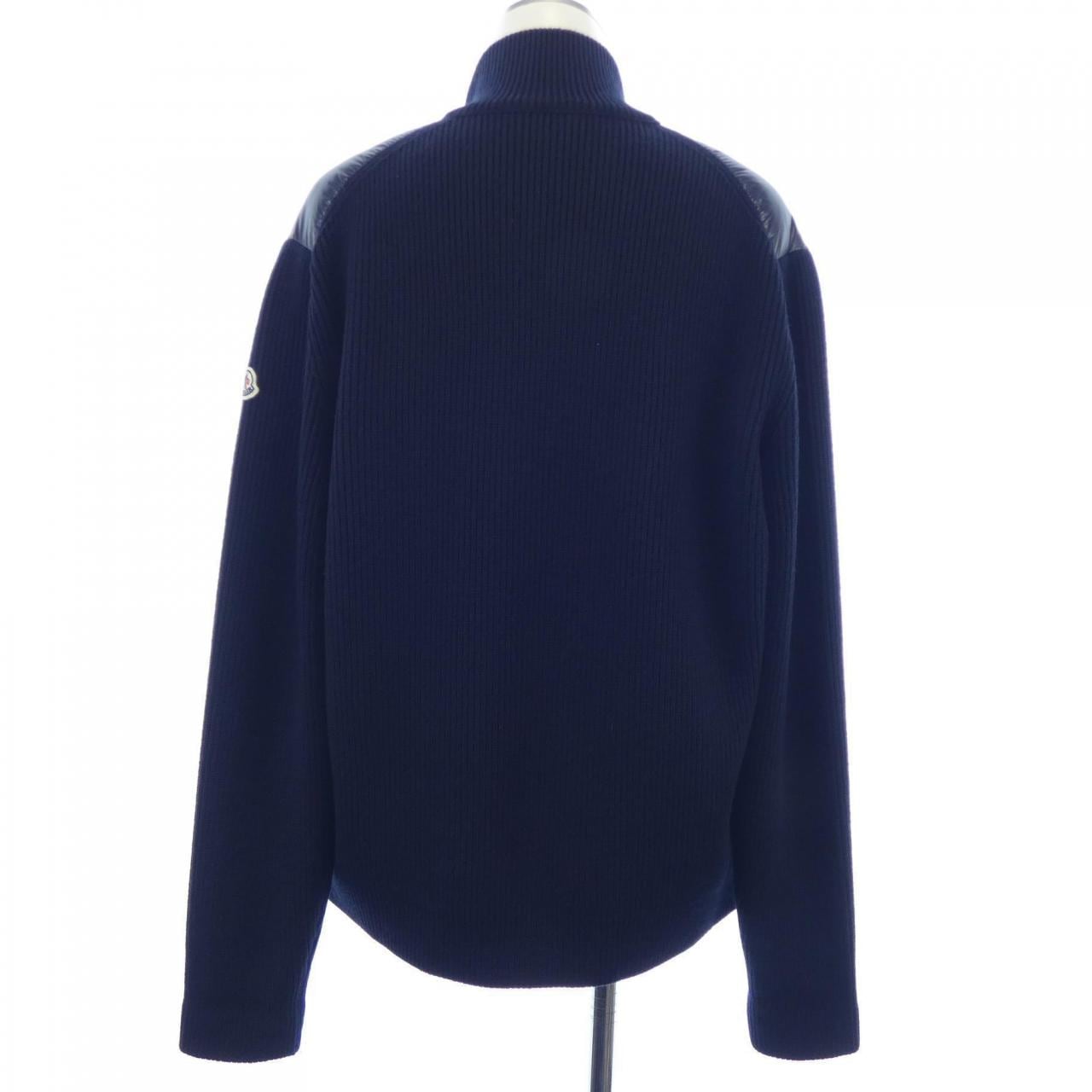 モンクレール MONCLER ダウンジャケット