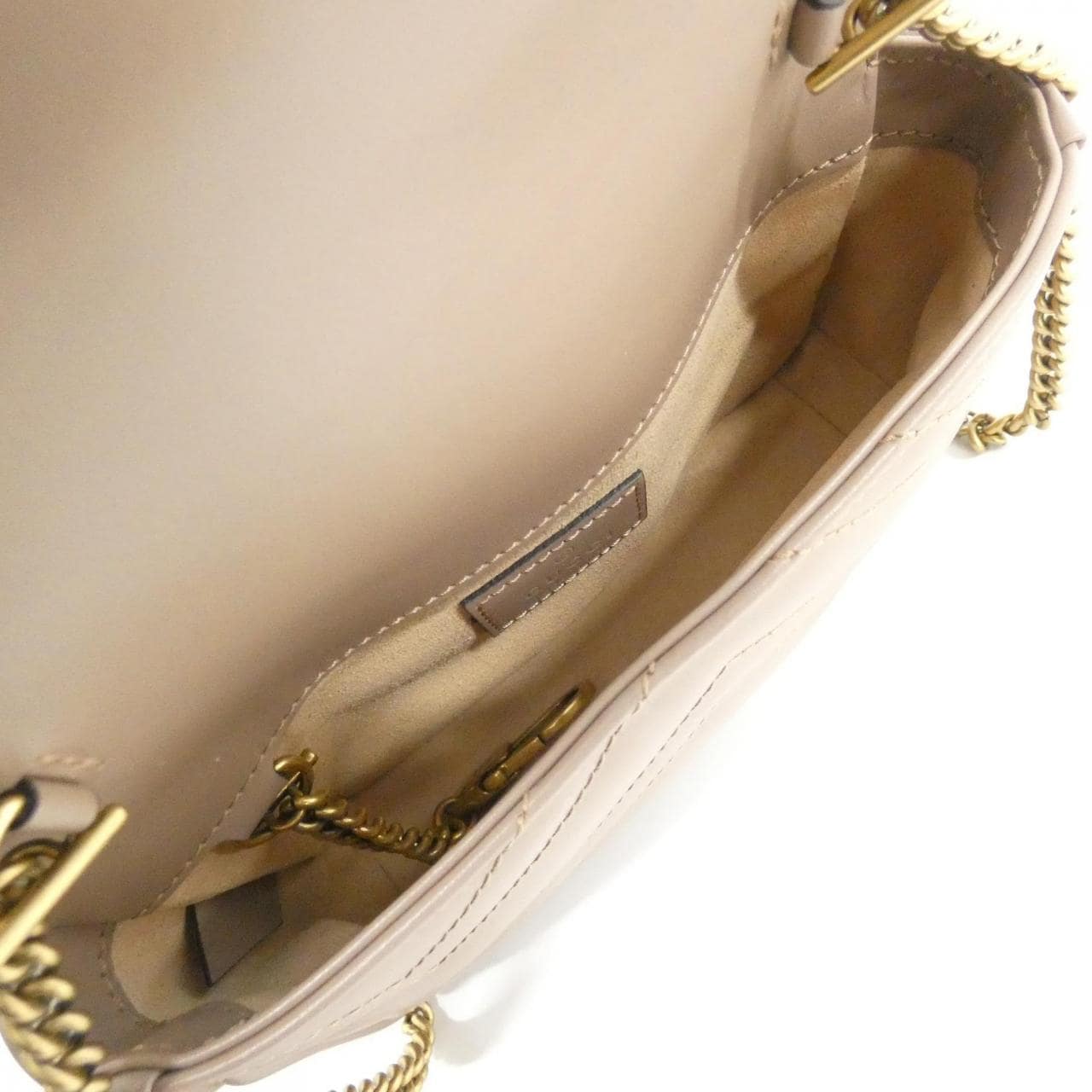 【新品】グッチ GG MARMONT 476433 DTDCT ショルダーバッグ