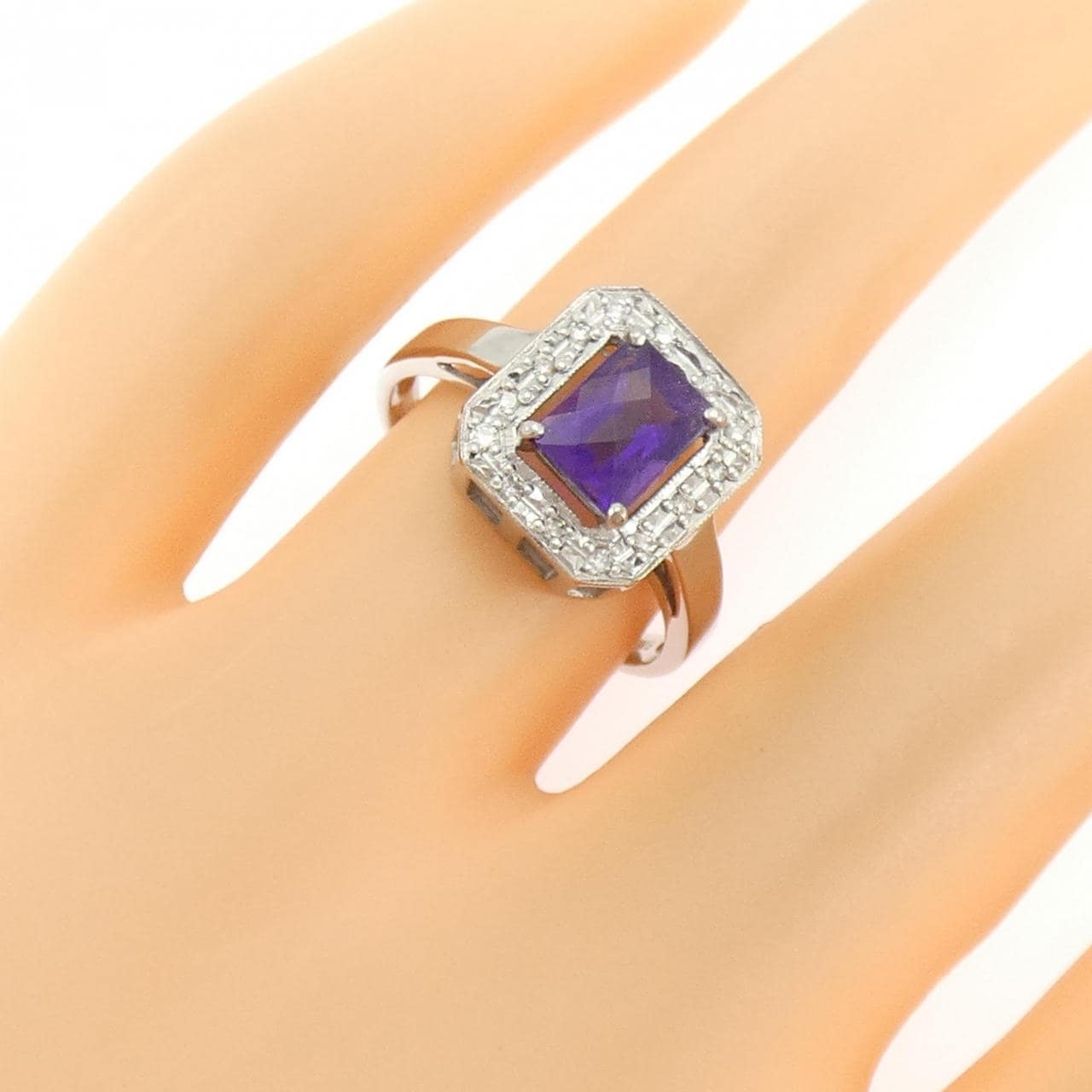 K18WG アメジスト リング 0.80CT