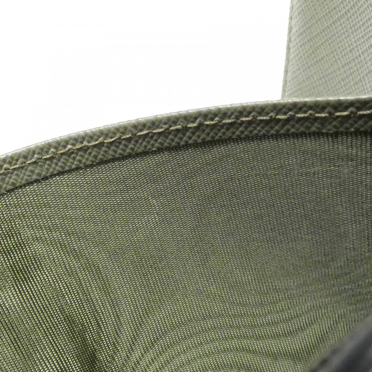プラダ 2MH042 財布