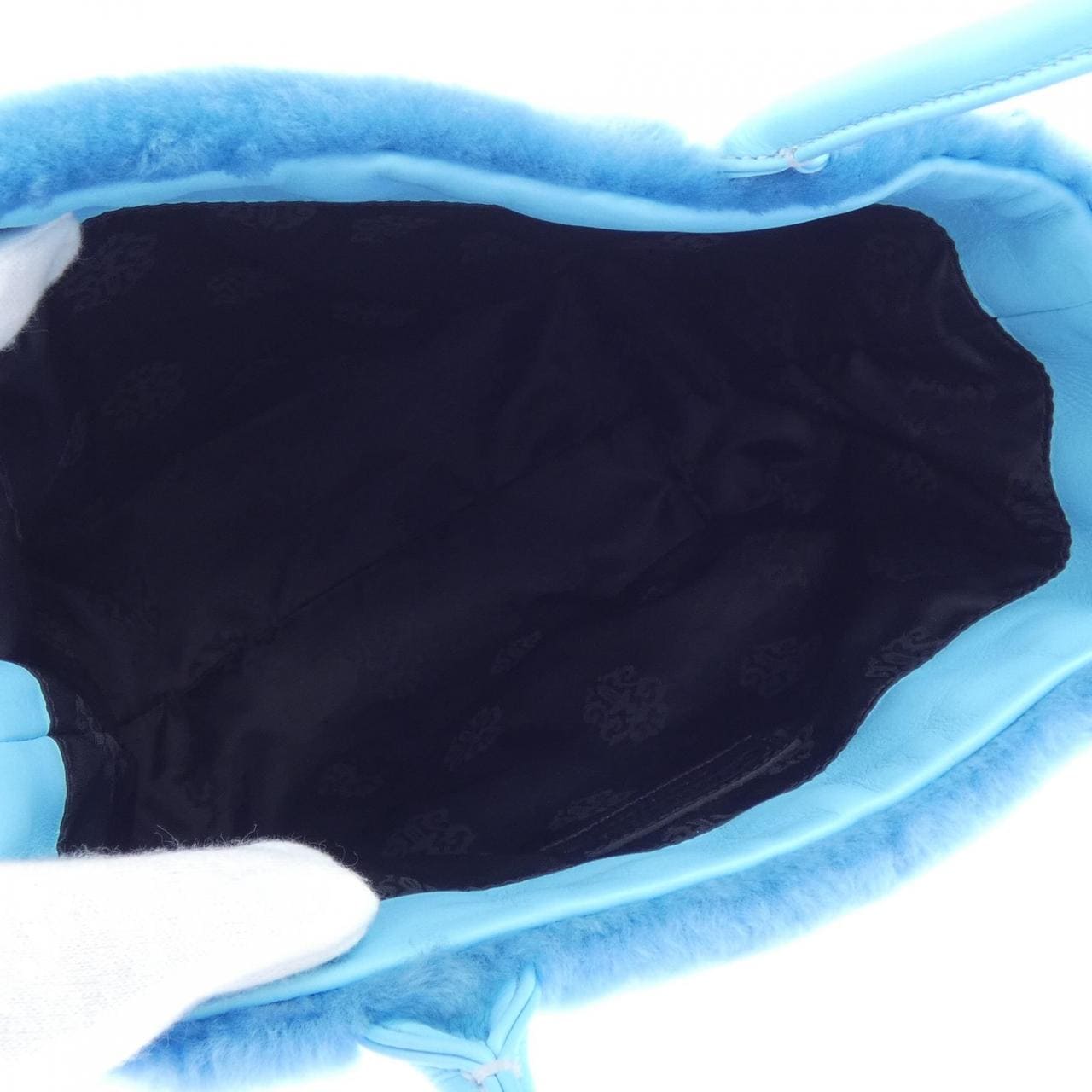 クロムハーツ CHROME HEARTS CEMETERY CROSS PATCH FUR TOTE BAG