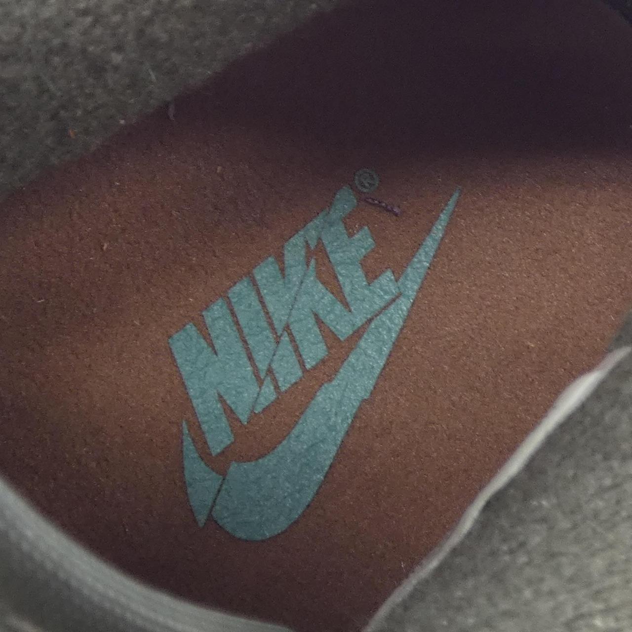ナイキ NIKE DB0500-200 スニーカー