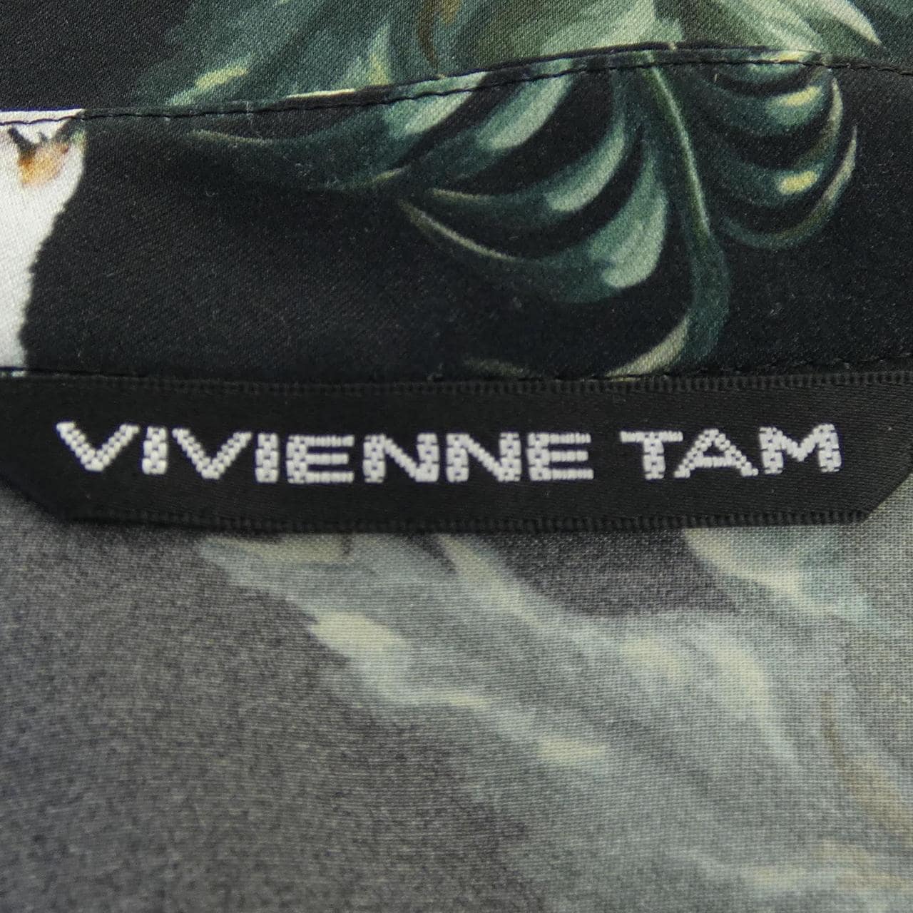 ヴィヴィアンタム VIVIENNE TAM シャツ