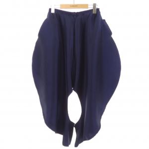 イッセイミヤケ ISSEY MIYAKE IM52FF617 パンツ