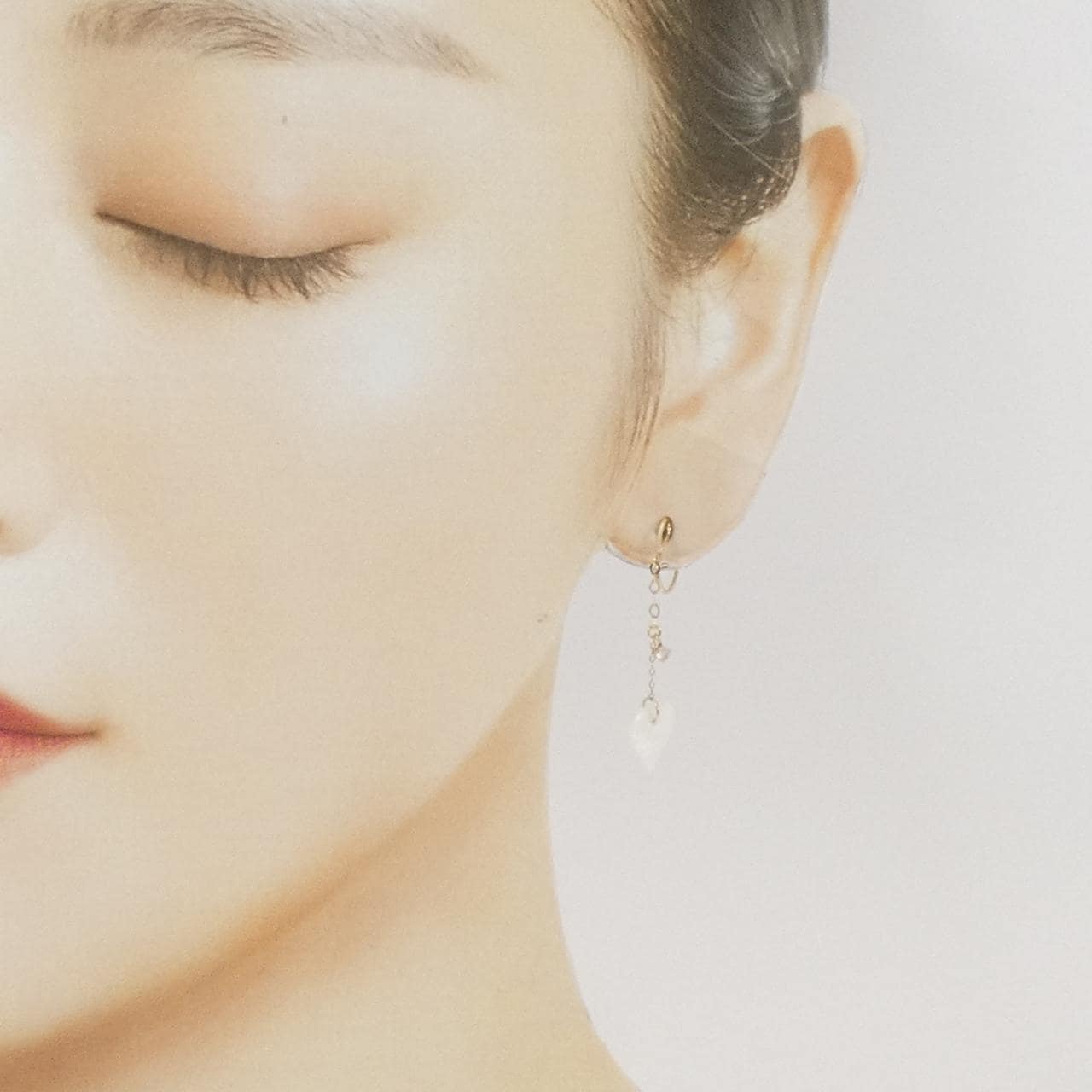 K10YG ハート マザーオブパール イヤリング