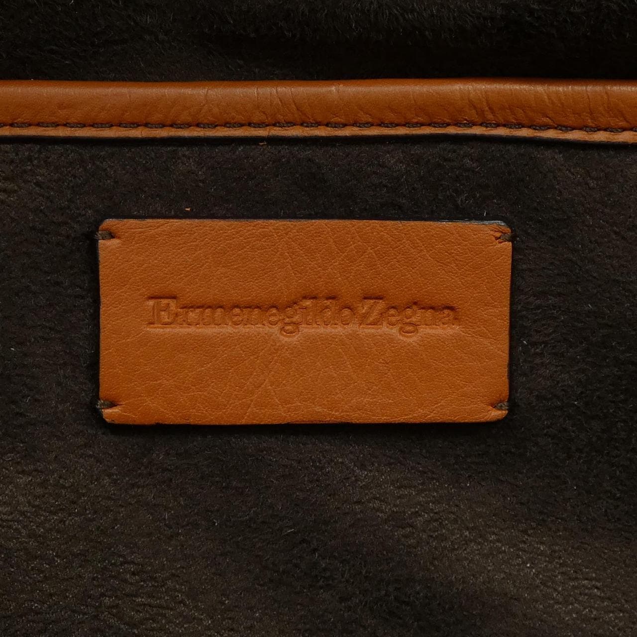 エルメネジルドゼニア Ermenegildo Zegna LEICA BACKPACK