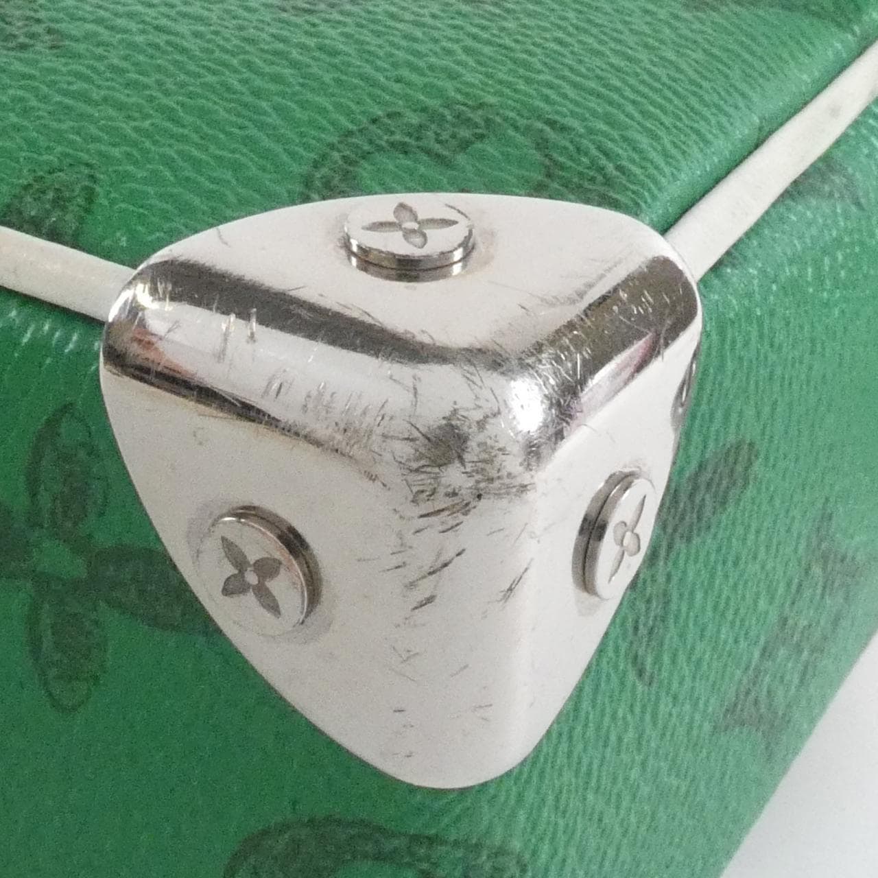 ルイヴィトン モノグラム(エブリディLV) ミニ ソフトトランク M80816 ショルダーバッグ