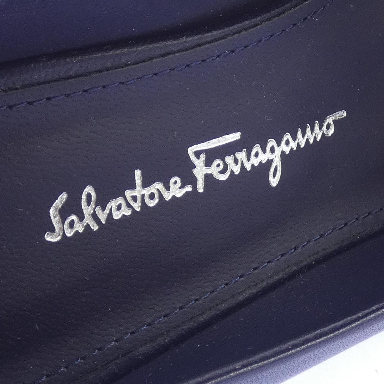 フェラガモ FERRAGAMO パンプス