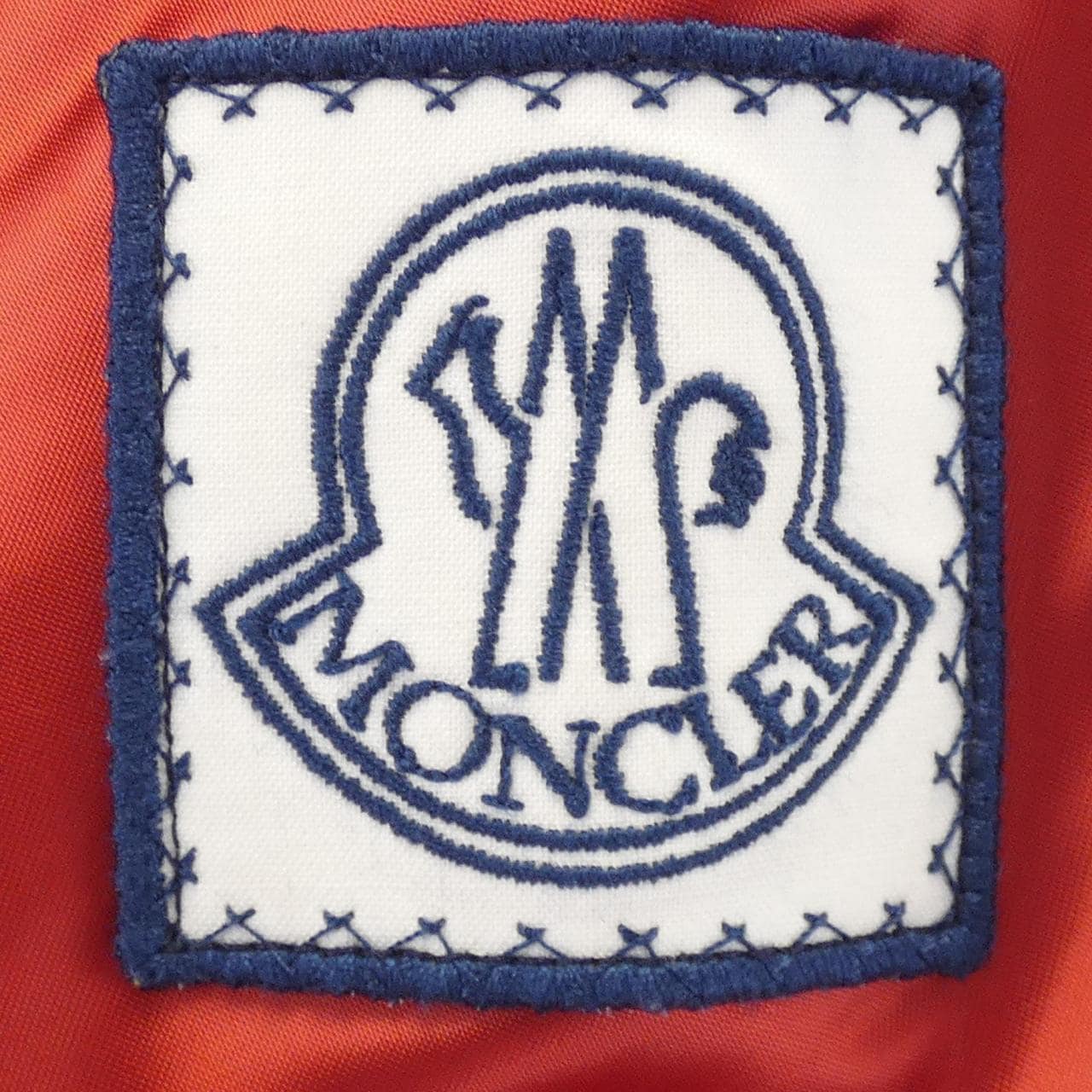 MONCLER GAMMEBLEU蒙克勒·甘梅布勒·布盧森