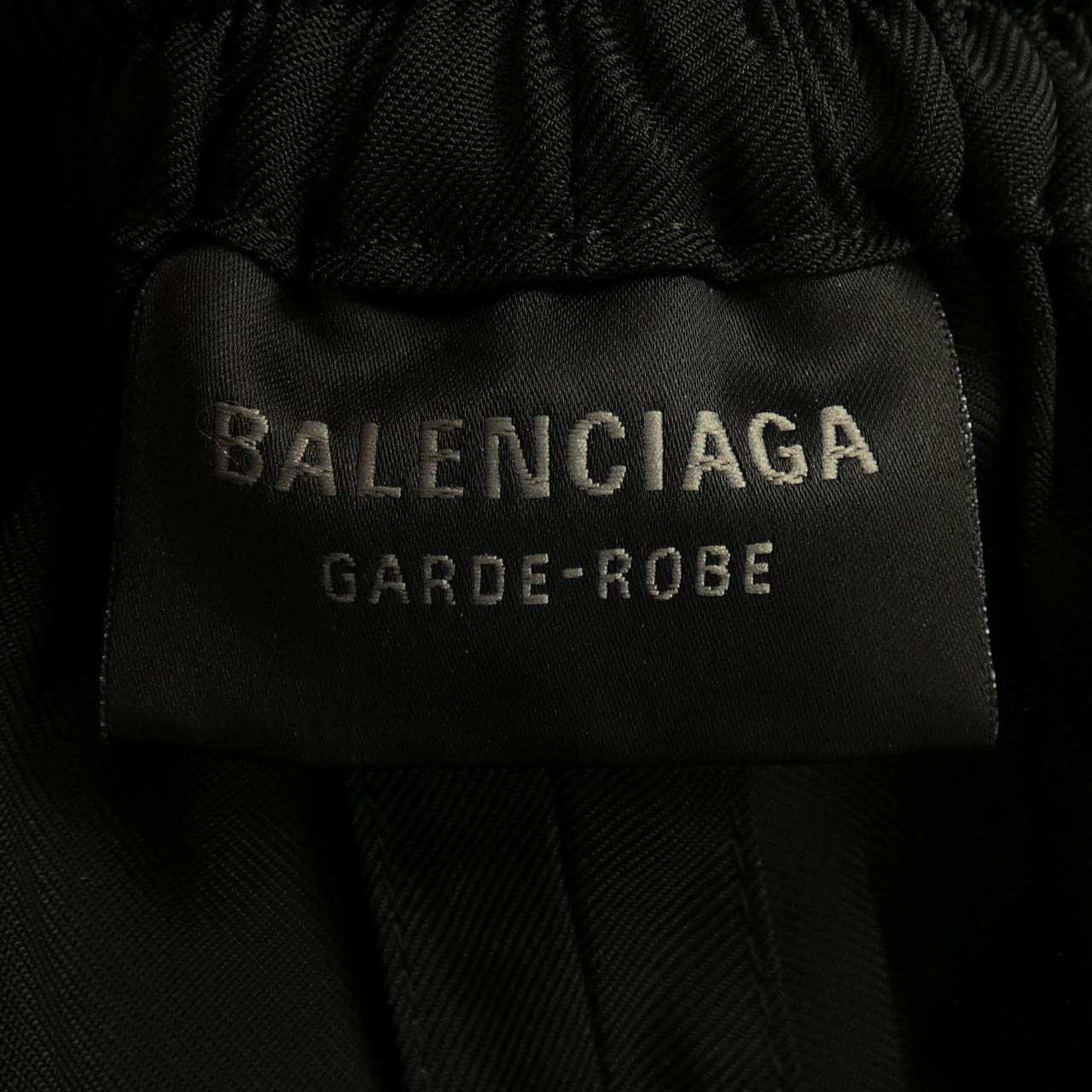 バレンシアガ BALENCIAGA GARDE-ROBE 773530 T0013 パンツ