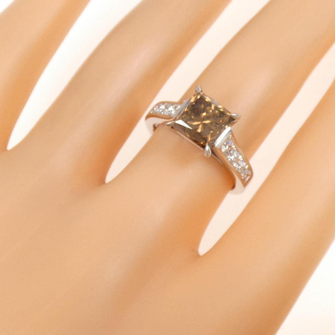 PT900 ダイヤモンド リング 3.081CT