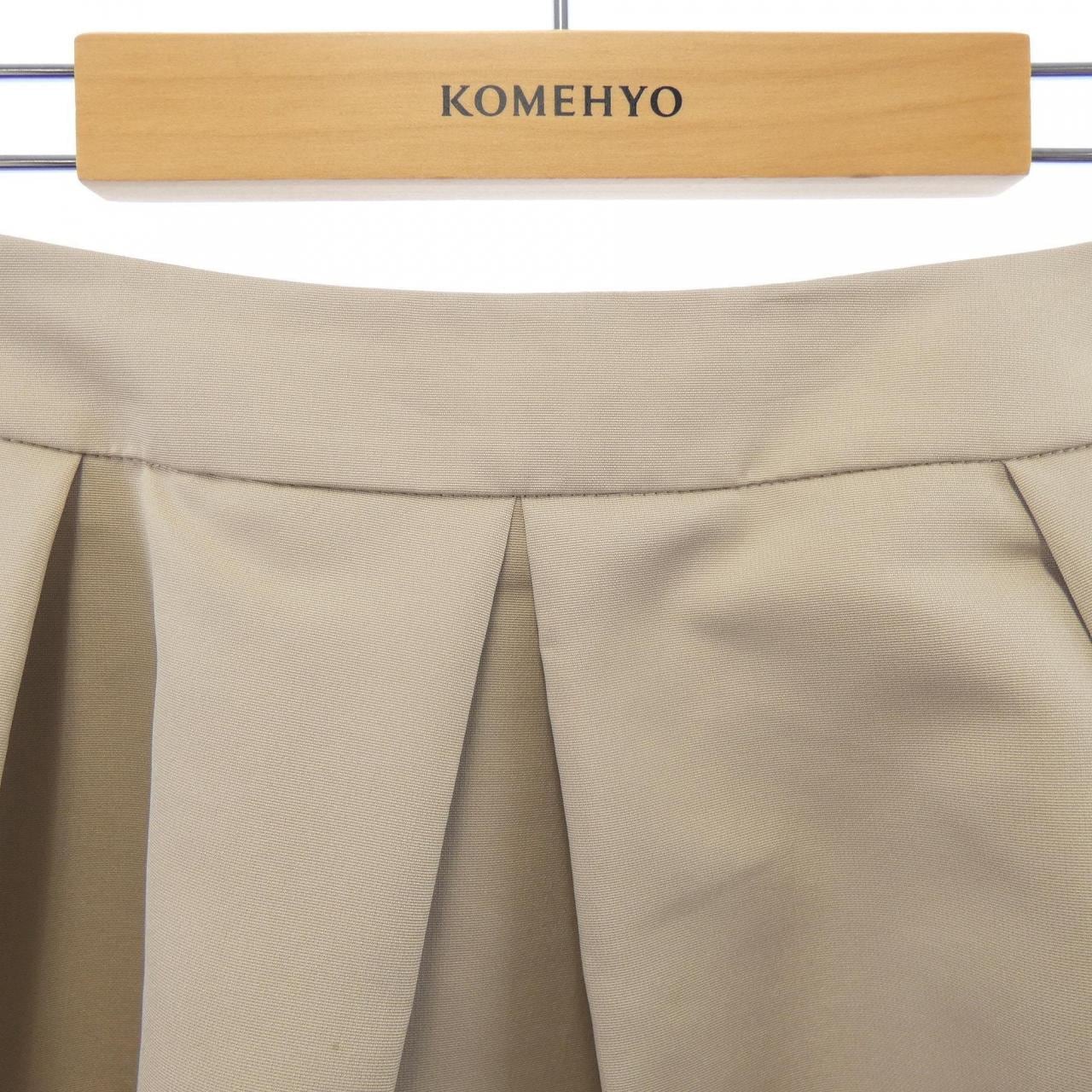 トゥービーシック TO BE CHIC スカート
