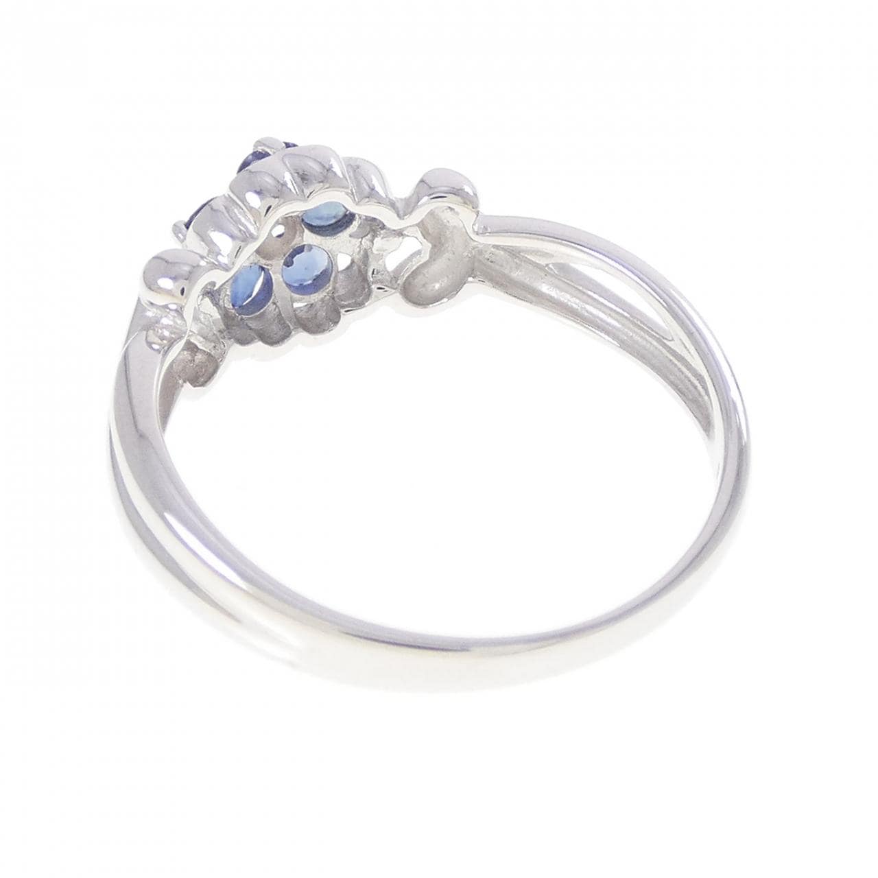 K18WG フラワー サファイヤ リング 0.45CT
