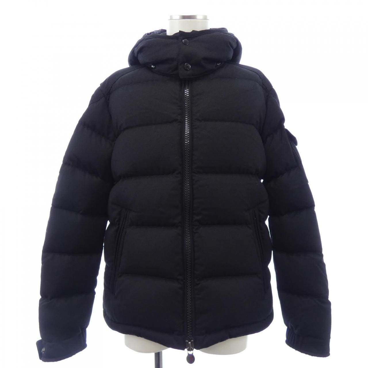 モンクレール MONCLER ダウンジャケット