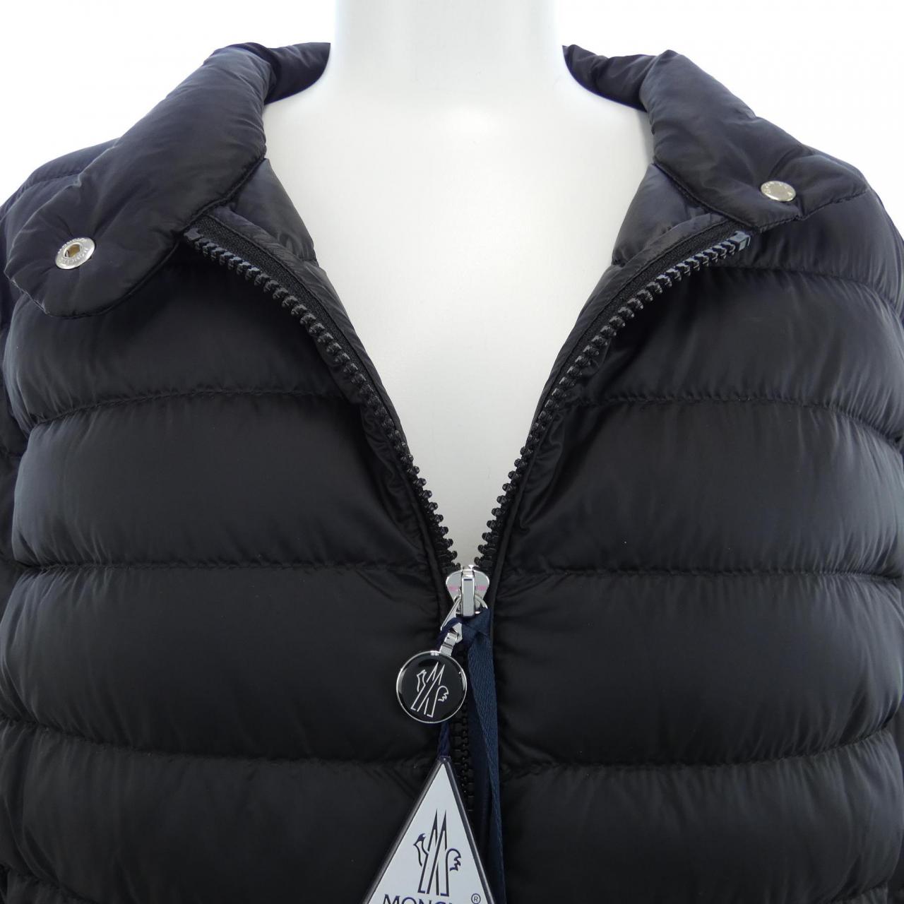 【新品】モンクレール MONCLER ダウンジャケット