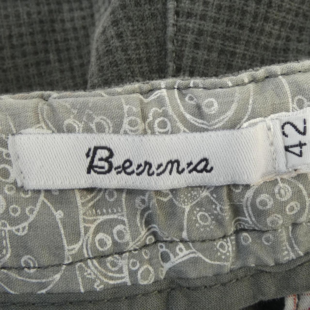 BERNA パンツ