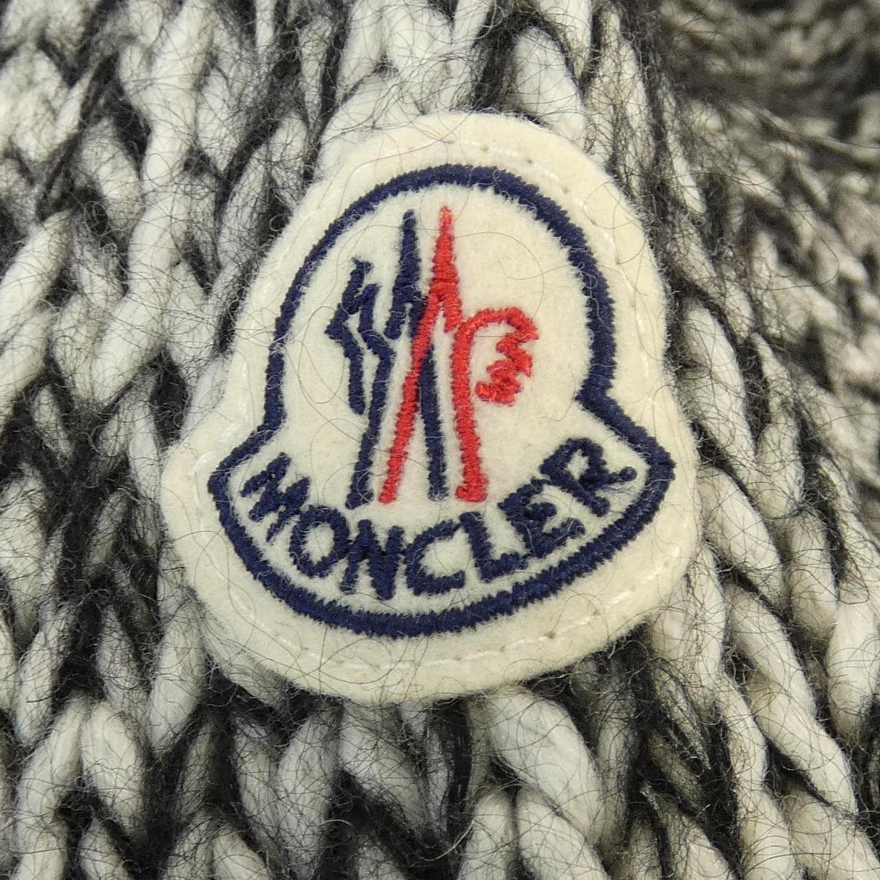 モンクレール MONCLER 20939C00018 ニット