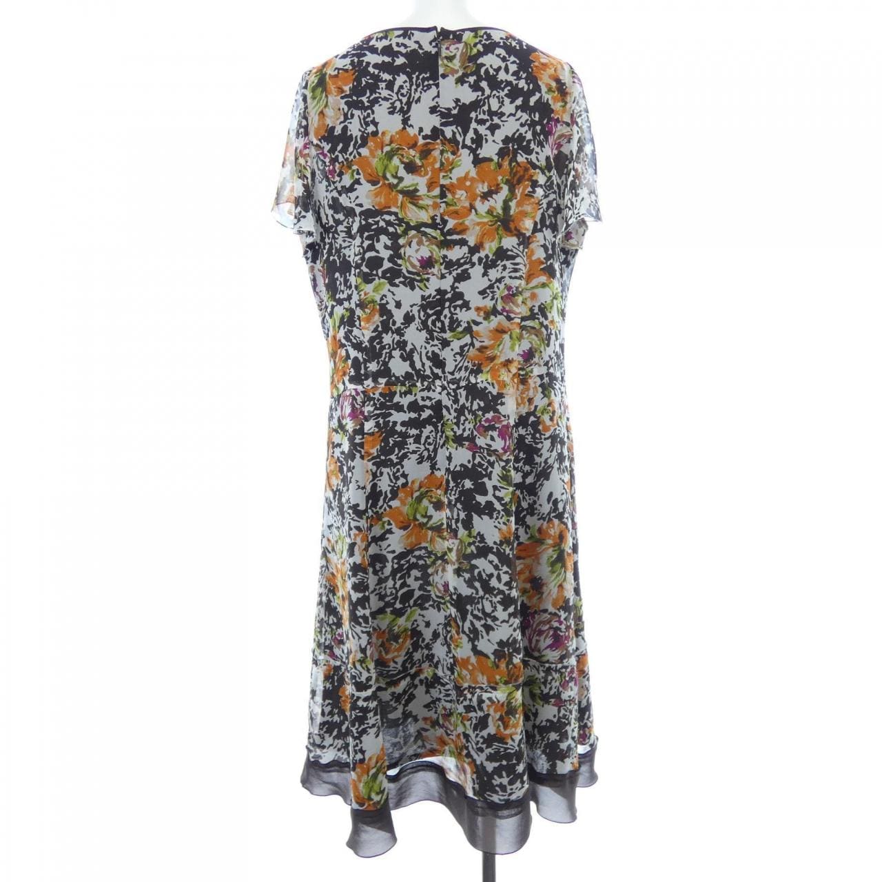 PINORE ワンピース