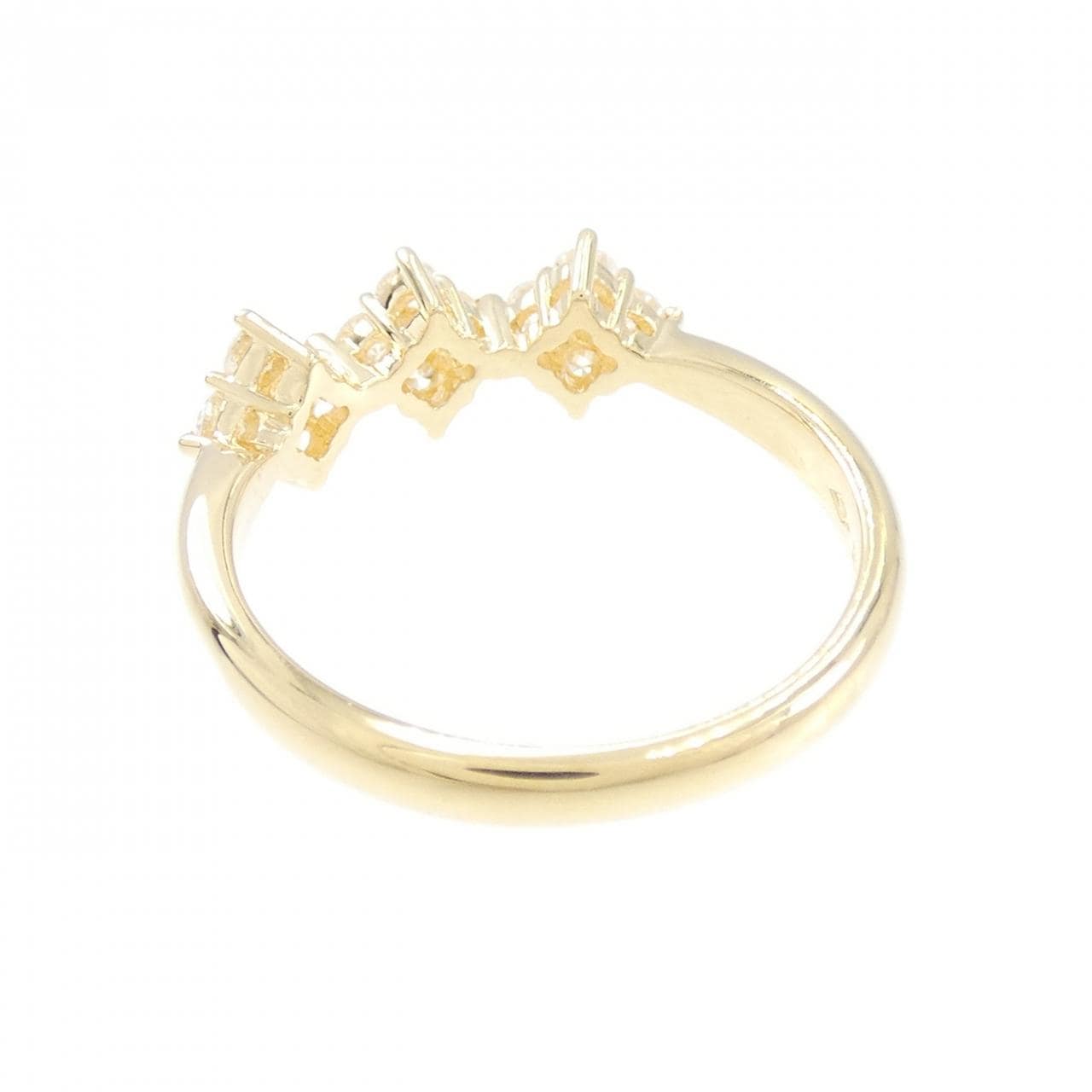 750YG Diamond ring