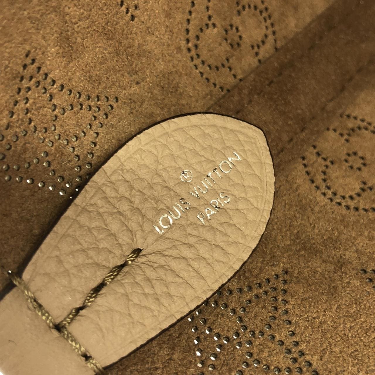 ルイヴィトン マヒナ ブロッサム PM M21849 バッグ