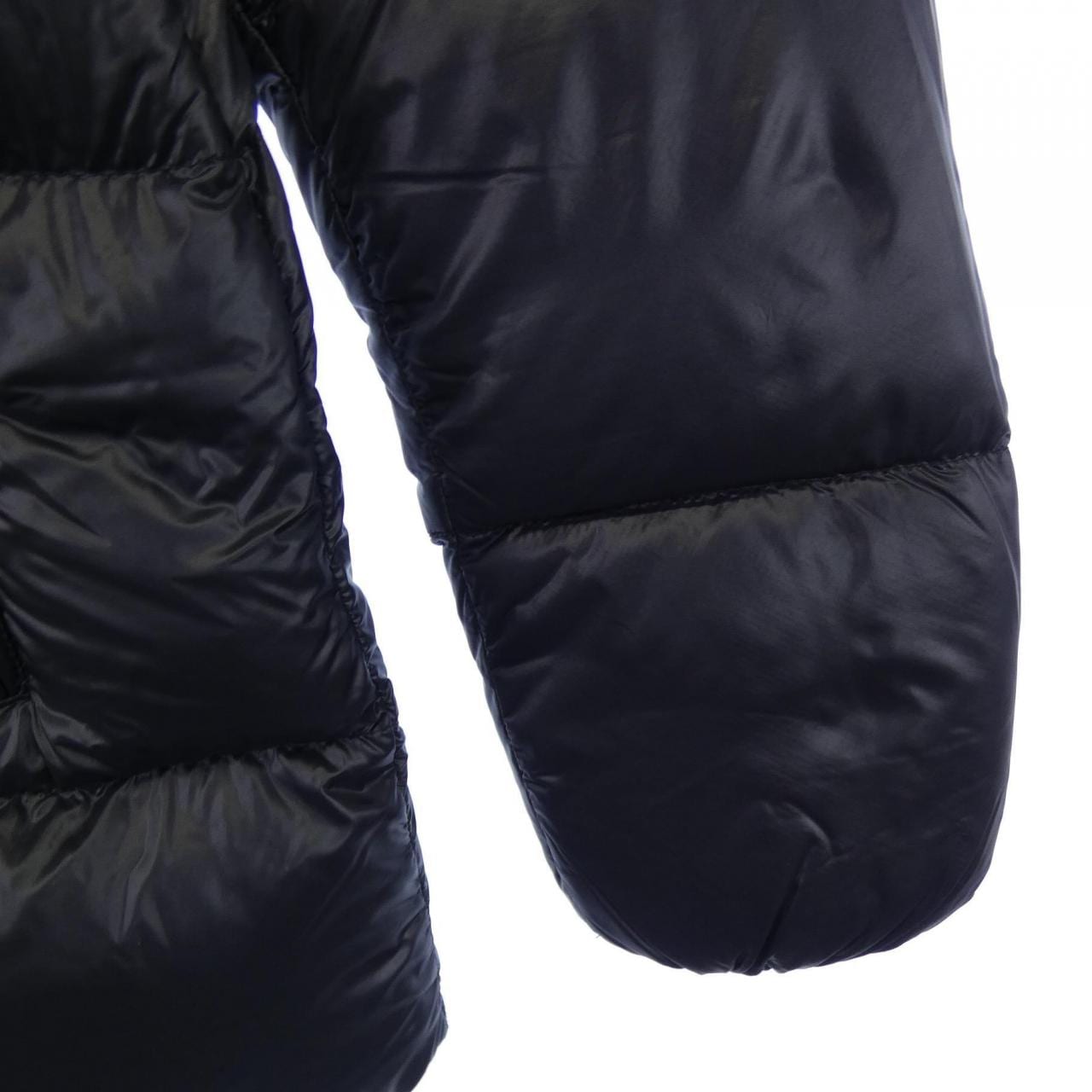 モンクレール MONCLER 53052 SERIN ダウンジャケット