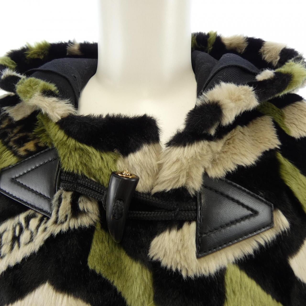 ヴェルサーチェ VERSACE 1001840 1A01832 コート