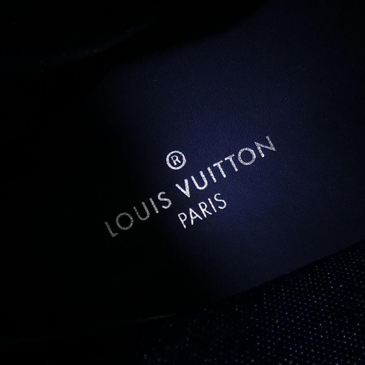 ルイヴィトン LOUIS VUITTON アウトランドライン ブーツ