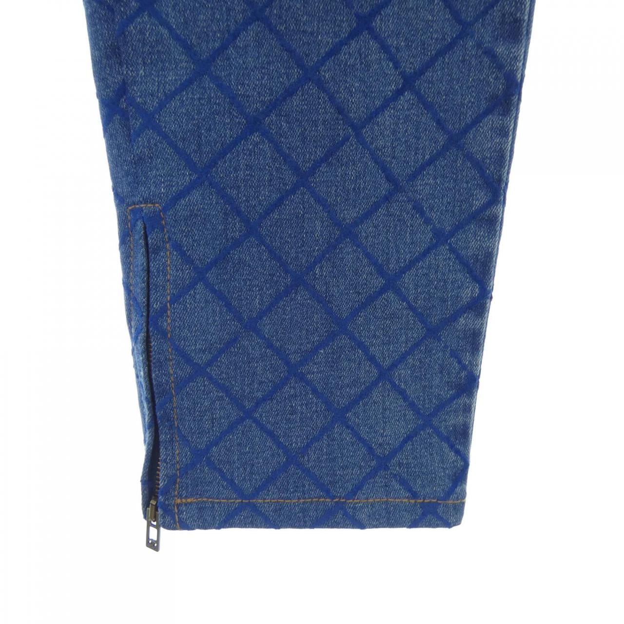 シャネル CHANEL P58418V44382 18P ジーンズ