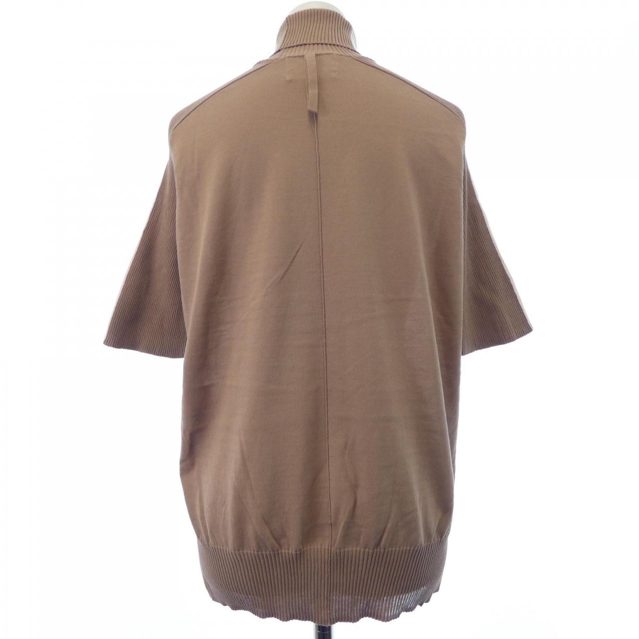 ベイジュ BEIGE. トップス