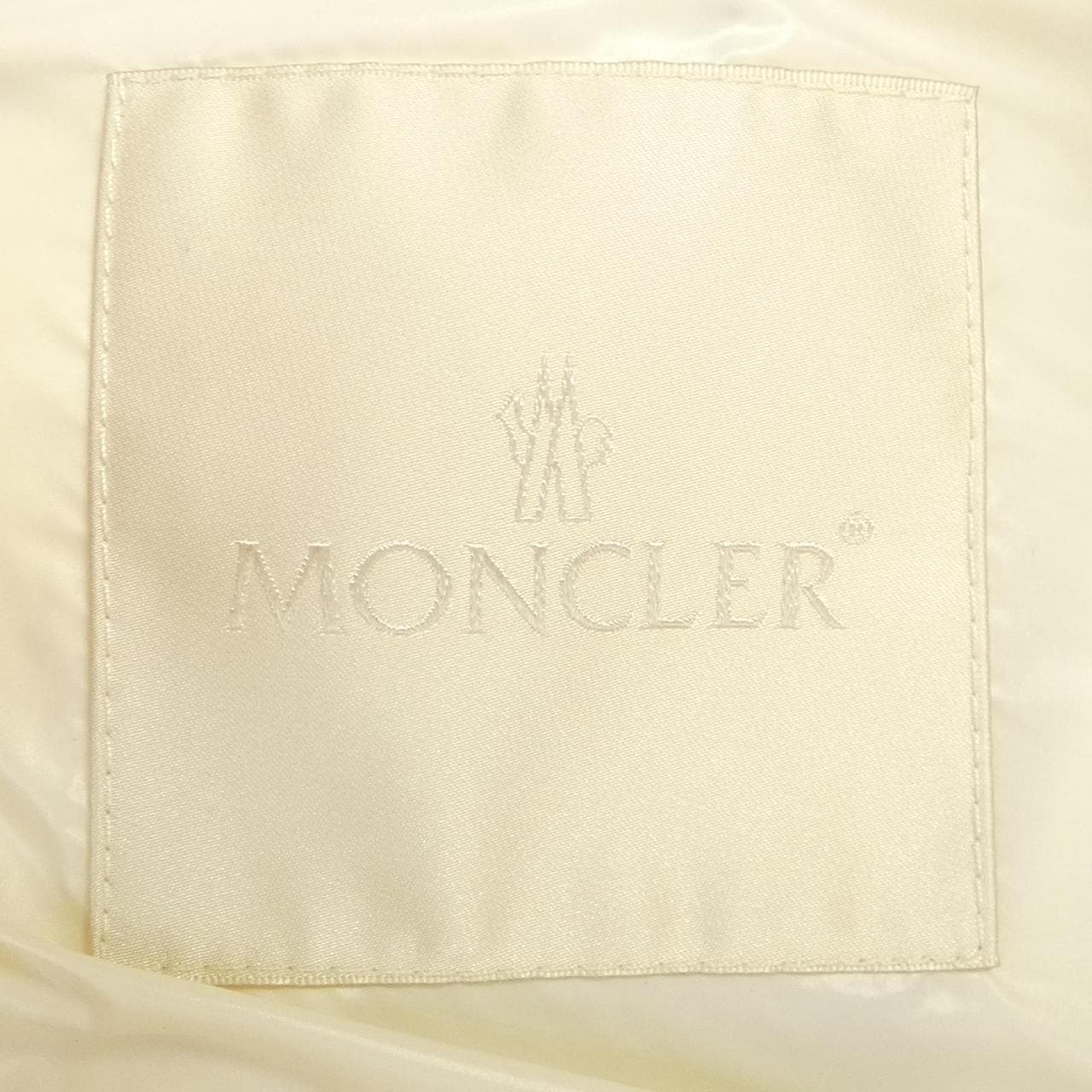 モンクレール MONCLER ダウンジャケット