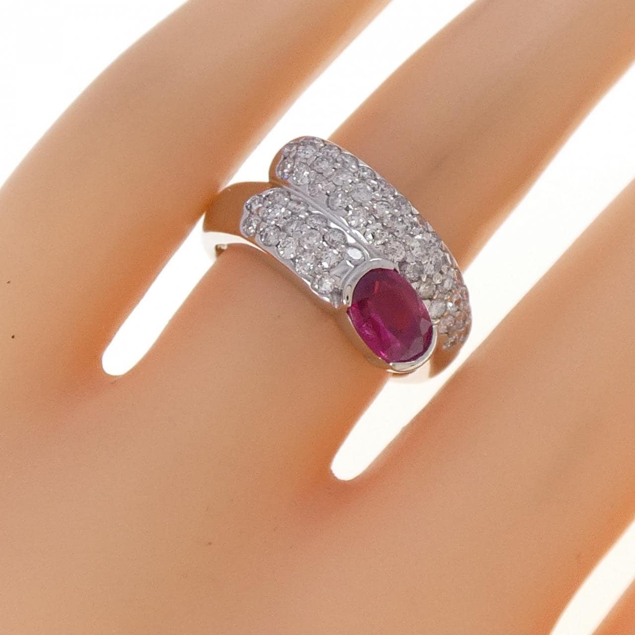 PT900 ルビー リング 0.83CT