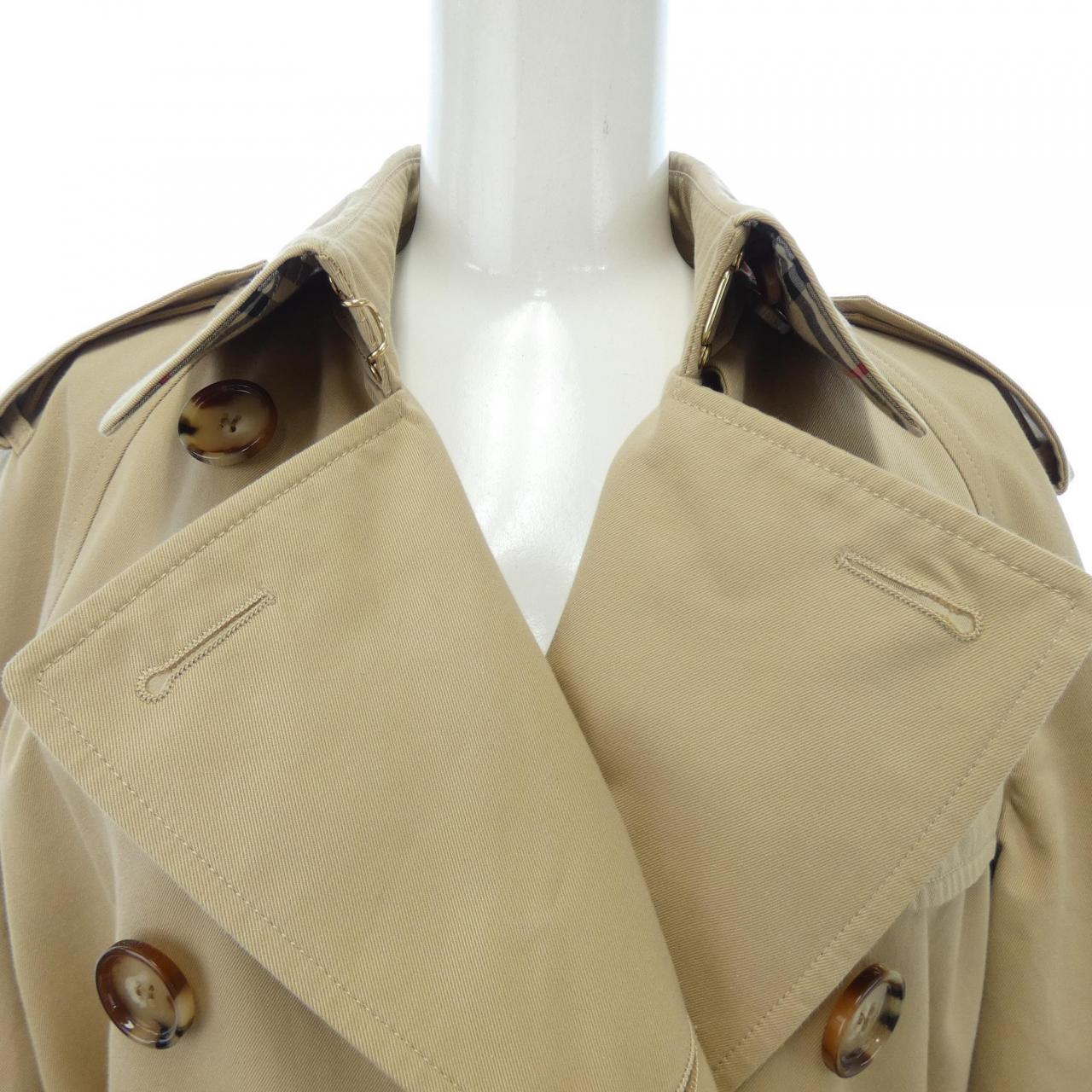 BURBERRY巴寶莉風衣