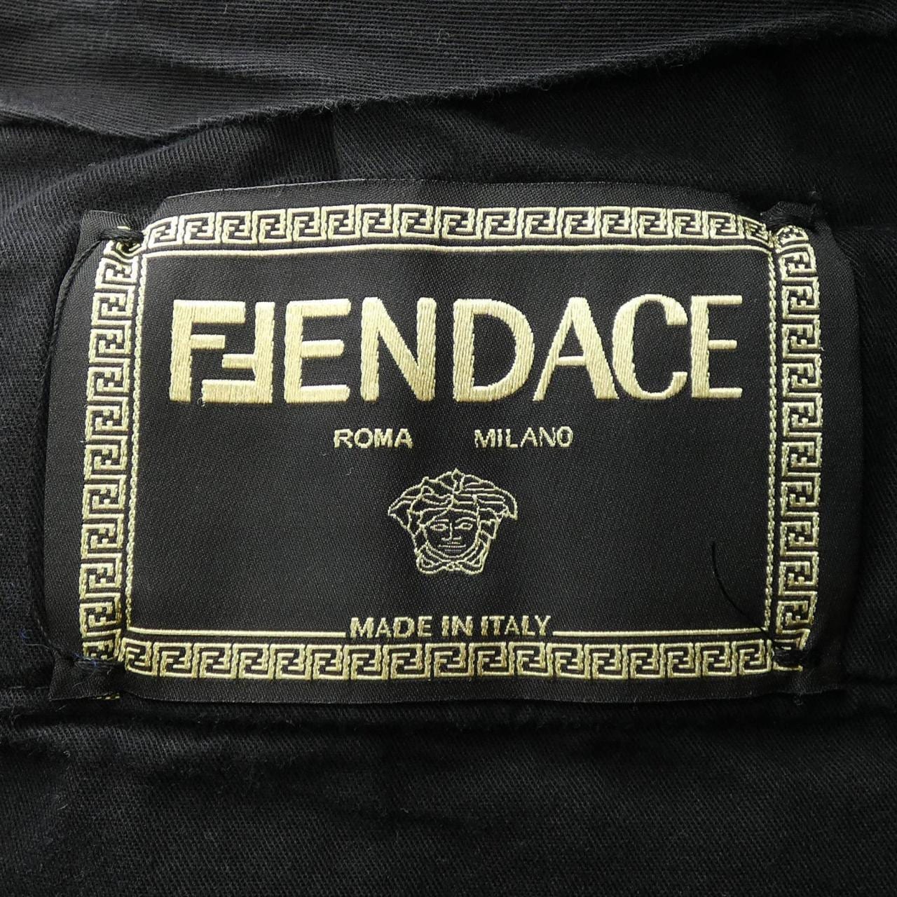 フェンダーチェ FENDACE パンツ