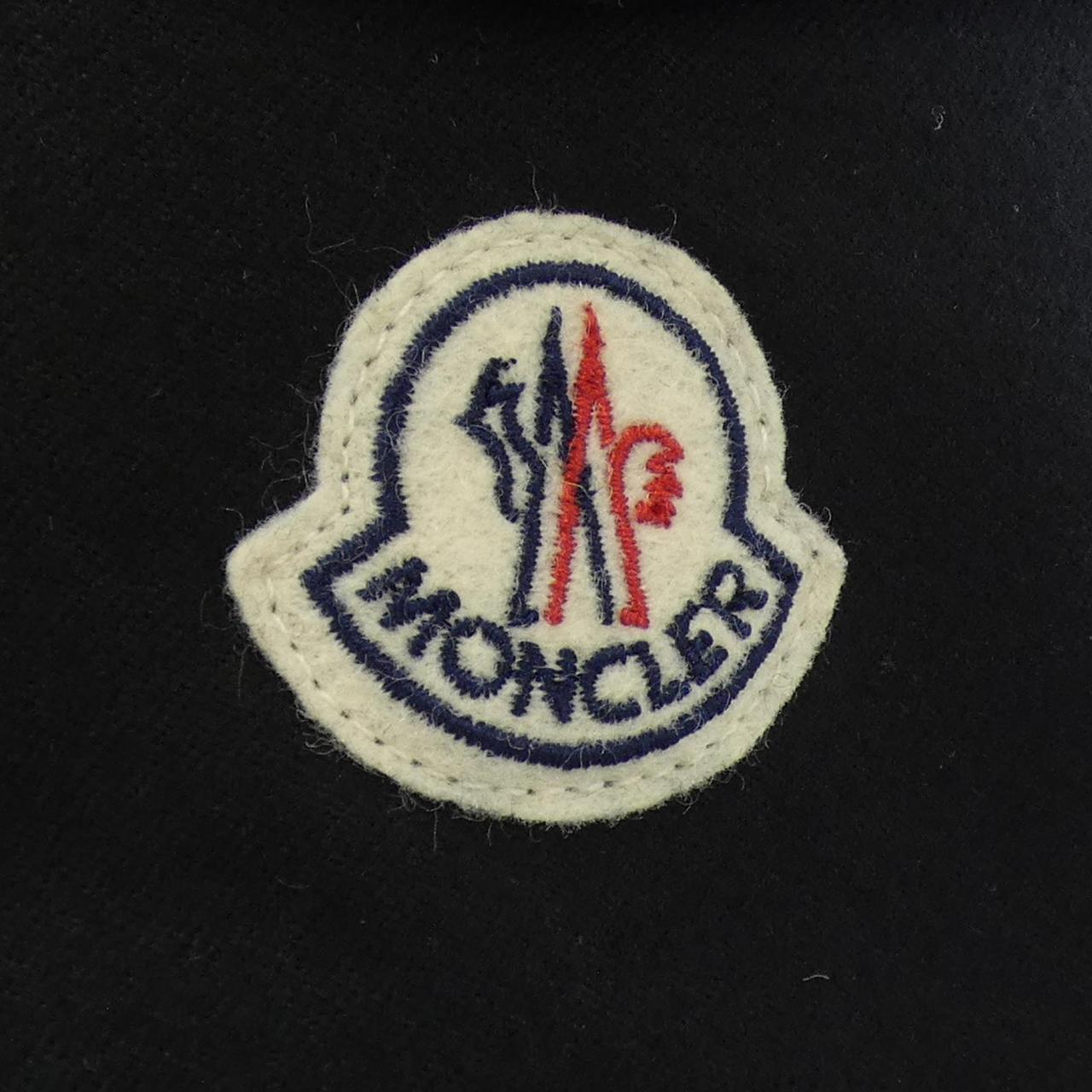 モンクレール MONCLER ダウンジャケット