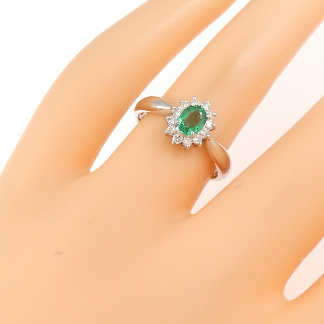 PT850 Emerald Ring 0.34CT