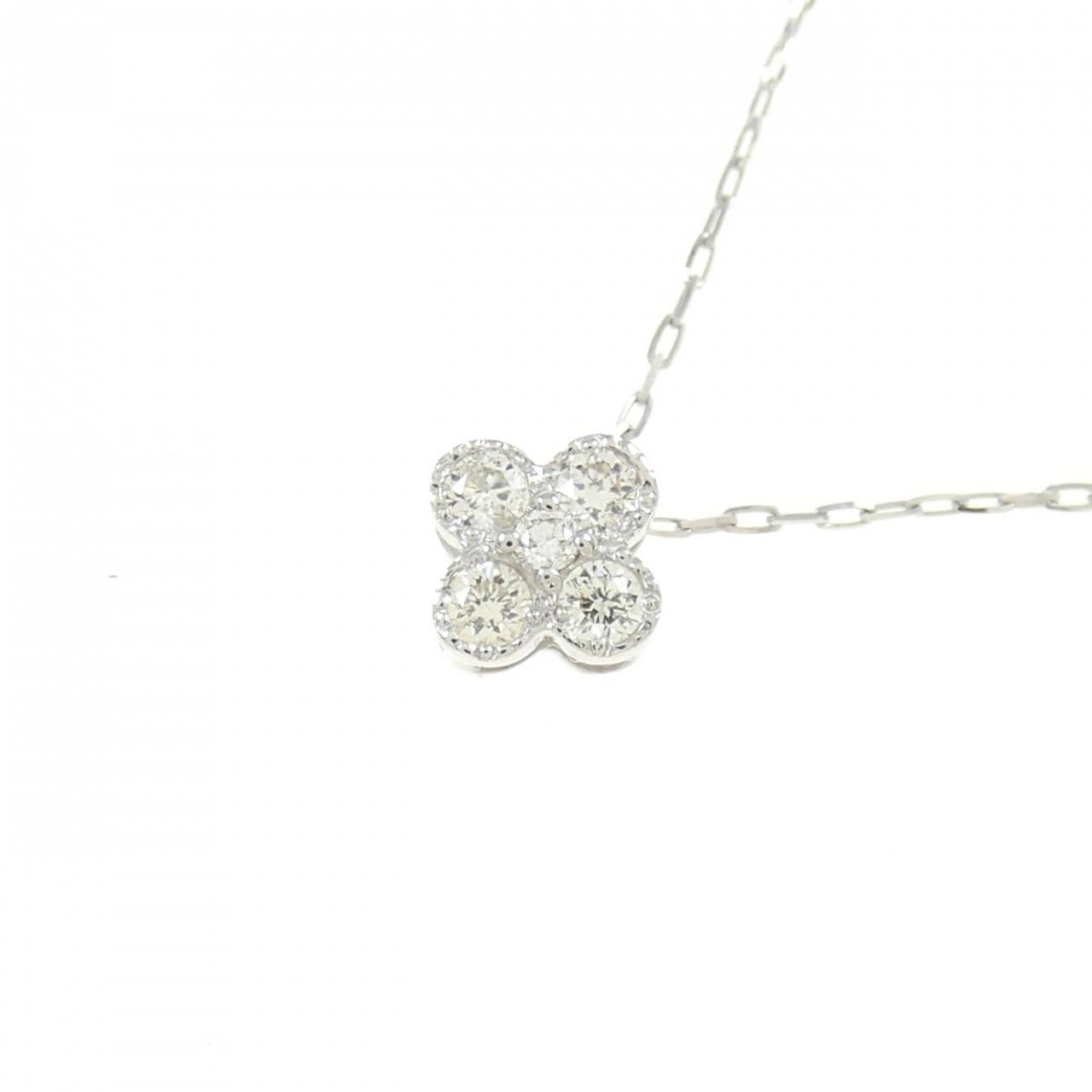 [BRAND NEW] PT Flower Diamond Necklace 0.10CT