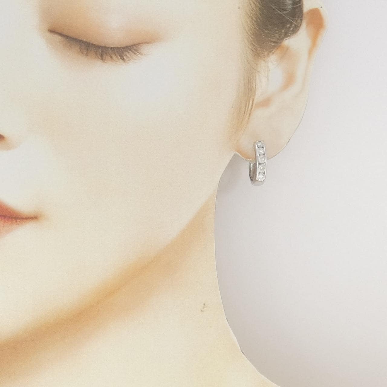 K18WG ダイヤモンド ピアス 1.00CT
