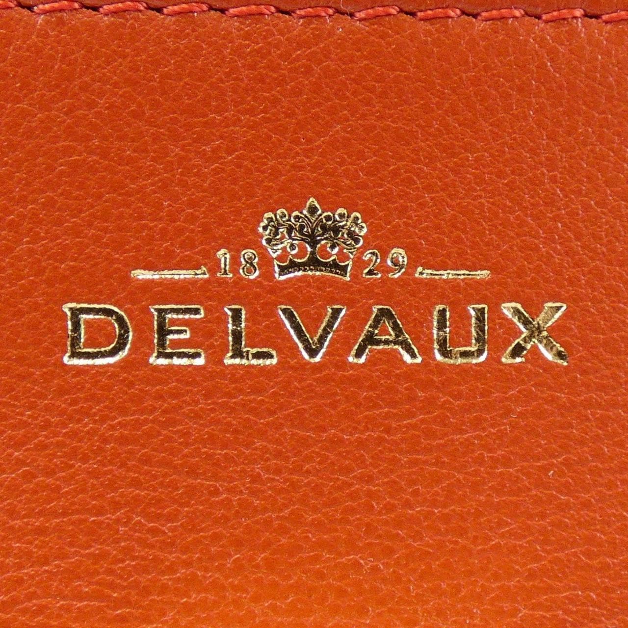 德尔沃DELVAUX