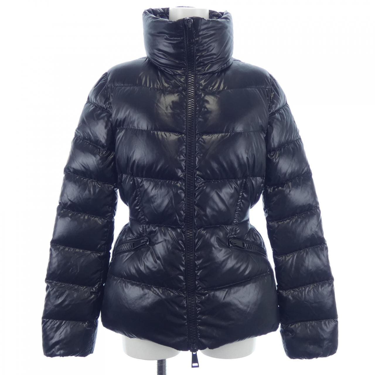 モンクレール MONCLER ダウンジャケット