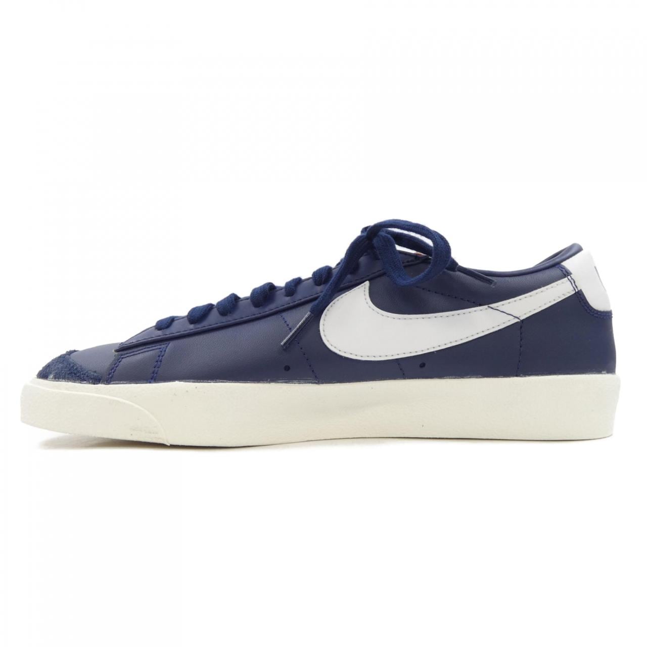 ナイキ NIKE スニーカー