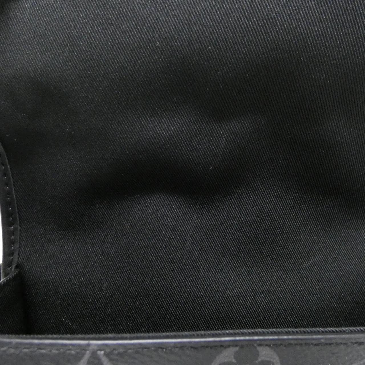 LOUIS VUITTON Monogram Eclipse Bosphore 穿戴式皮夾 M12599 單肩包